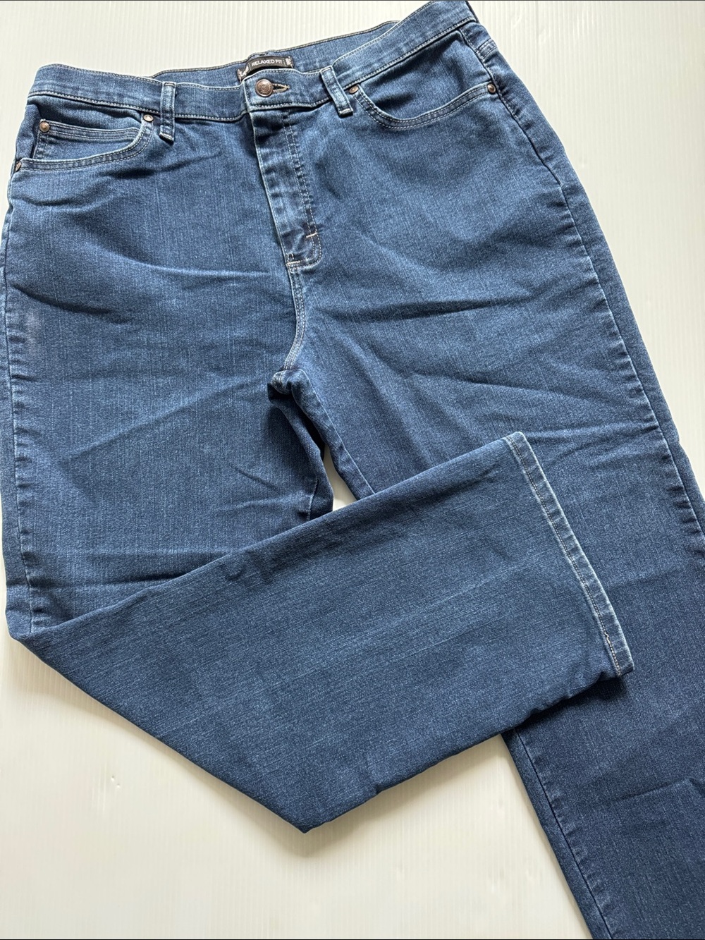Lee Relaxed Fit Jeans - Blue Denim.  Size 16 medium
